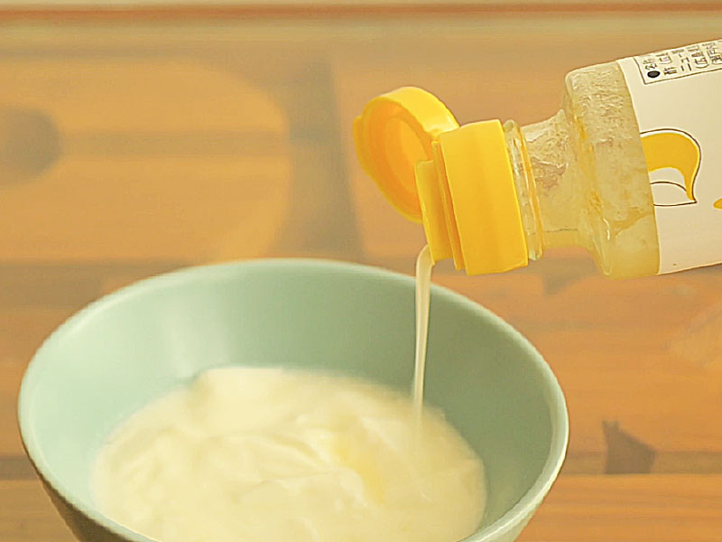 ヨーグルトにエッセン酢